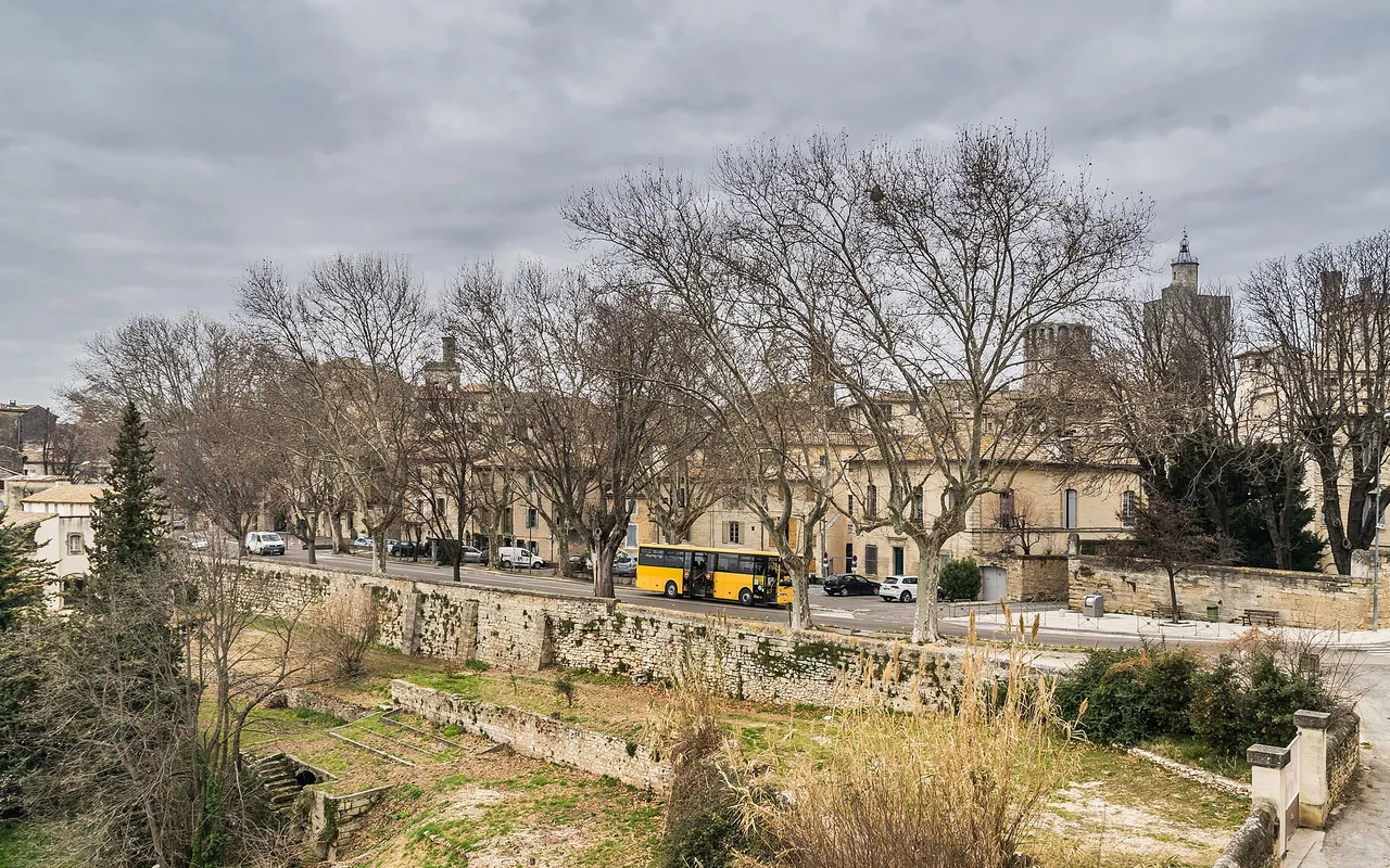 Paysage illustrant le dossier solaire de Uzès